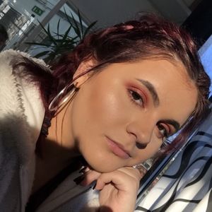 Meet your Posher, Alessandra